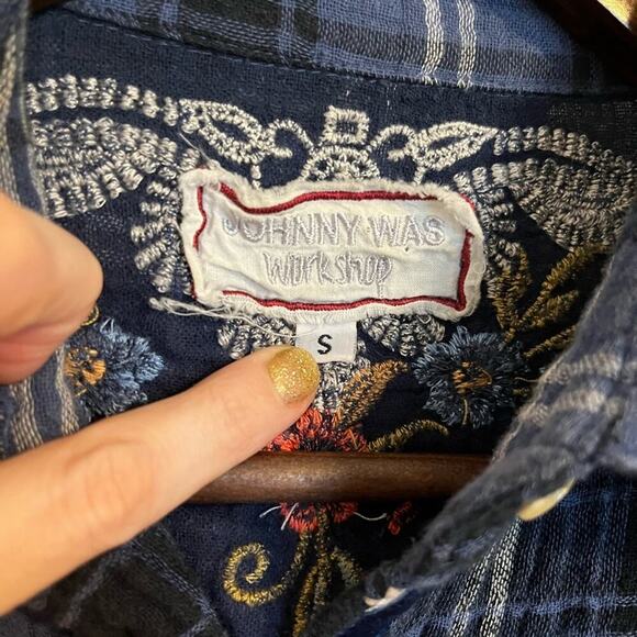 Johnny Was Floral Embroidered Cotton Gauze Button Down Plaid Shirt Blue Pink S - Picture 4 of 9